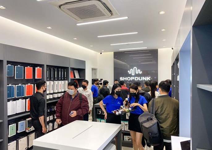 Shop Dunk lừa đảo hay cuộc cạnh tranh thương mại?